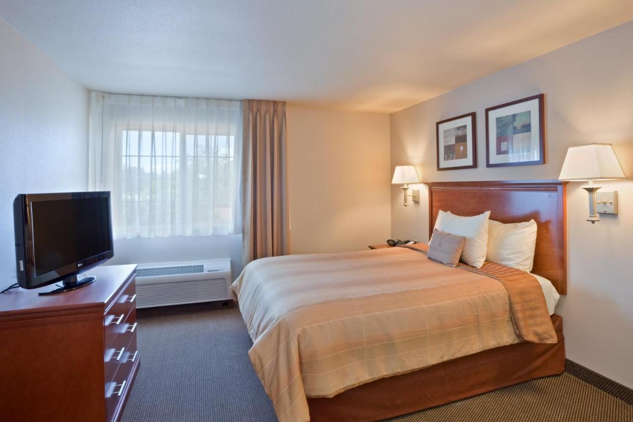 Candlewood Suites Lakewood, An Ihg Hotel Exterior foto