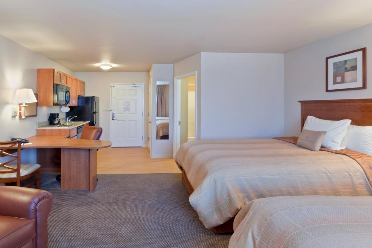 Candlewood Suites Lakewood, An Ihg Hotel Exterior foto